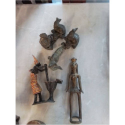 STATUETTE METAL PM