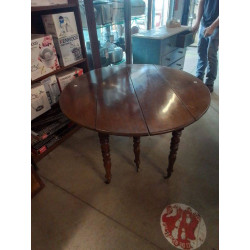 TABLE À VOLETS AVEC RALLONGES