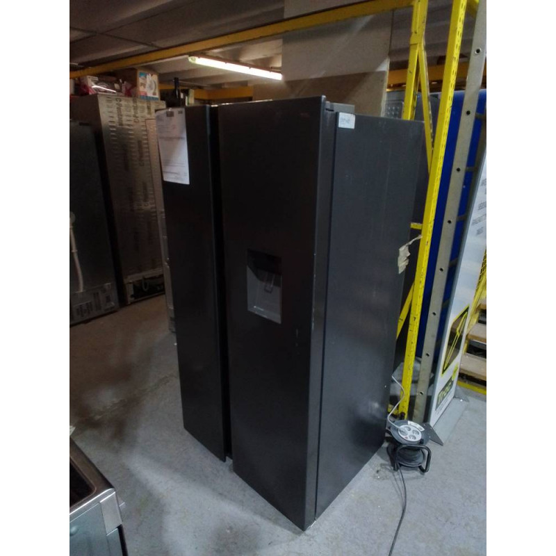 RÉFRIGÉRATEUR AMERICAIN RP631SSE0 TCL (RAYÉ)