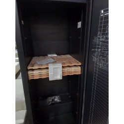 CAVE A VIN DE VIEILLISEMENT AVINTAGE AV305 JAMAIS SERVI