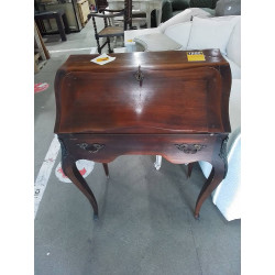 SECRETAIRE