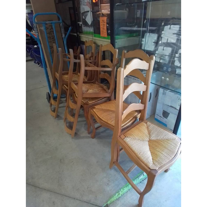 LOT DE 6 CHAISES (1 UN DEFAUT)