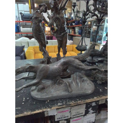 STATUE CHIEN EN L’ÉTAT 