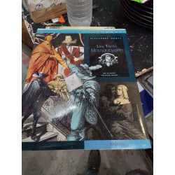 LIVRE LES 3 MOUSQUETAIRES