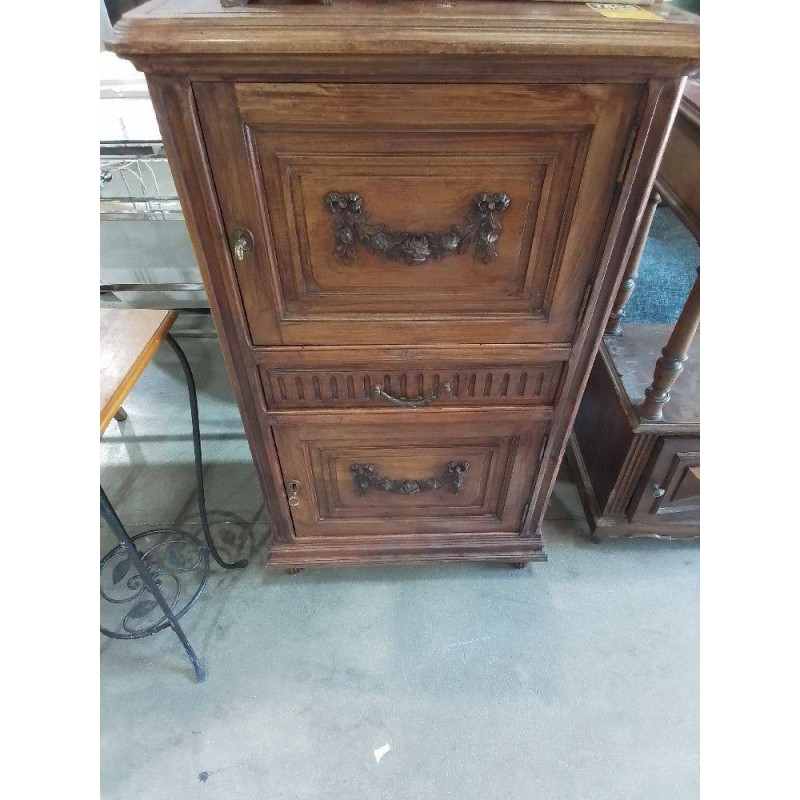 MEUBLE D’APPOINT 2 PORTES 1 TIROIR 